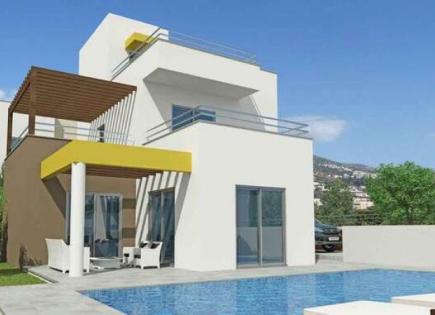 House for 480 000 euro in Paphos, Cyprus