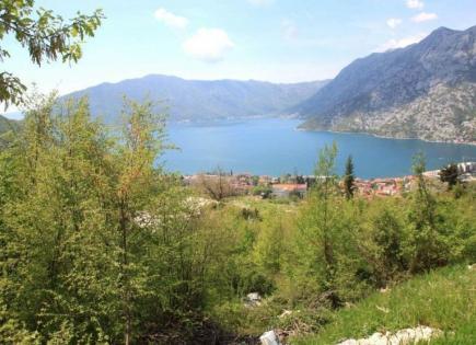 Land for 455 000 euro in Risan, Montenegro
