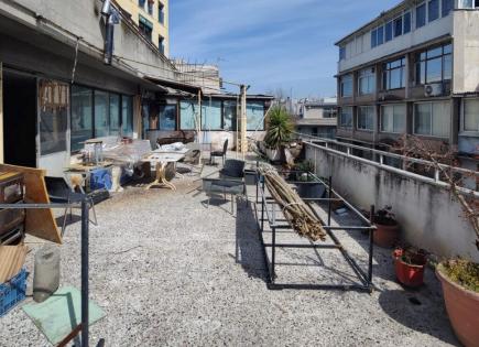 Commercial property for 310 000 euro in Thessaloniki, Greece