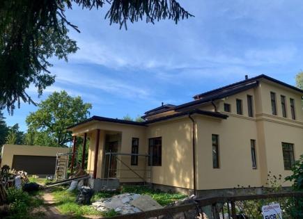 House for 345 000 euro in Melluzi, Latvia