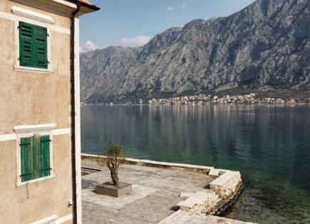Casa para 1 950 000 euro en Kotor, Montenegro