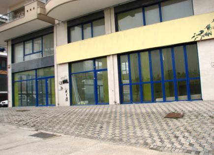 Commercial property for 770 000 euro in Thessaloniki, Greece
