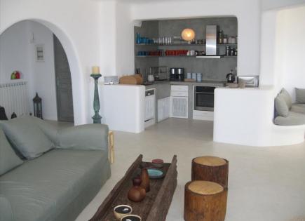 House for 4 600 000 euro on Kythnos, Greece