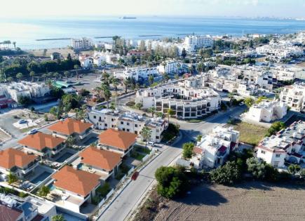 Casa para 580 000 euro en Lárnaca, Chipre