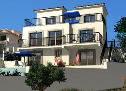House for 590 000 euro in Paphos, Cyprus