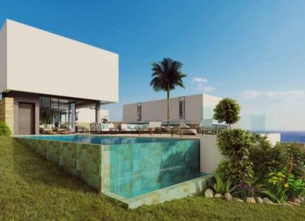 House for 816 000 euro in Paphos, Cyprus