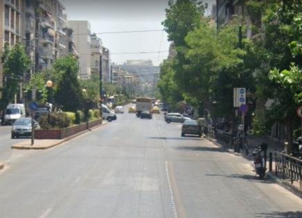 Commercial property for 470 000 euro in Athens, Greece