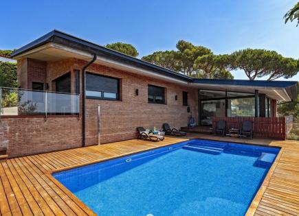 House for 1 500 000 euro on Costa Brava, Spain