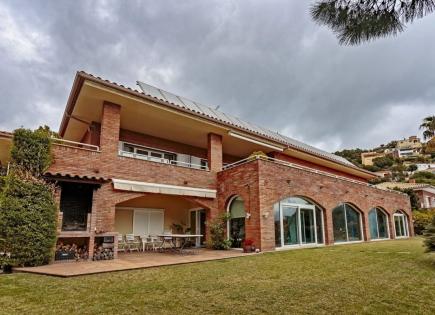 House for 1 395 000 euro on Costa Brava, Spain