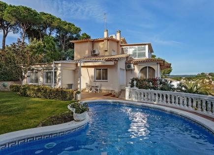 House for 1 200 000 euro on Costa Brava, Spain