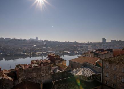 Flat for 435 000 euro in Porto, Portugal