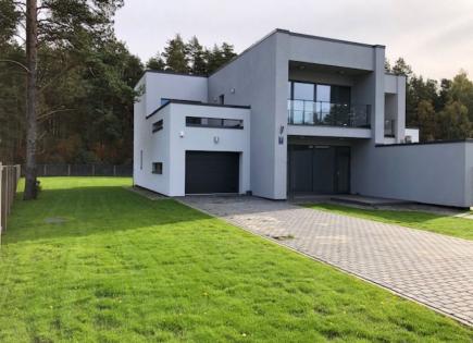 Townhouse for 350 000 euro in Riga District, Latvia