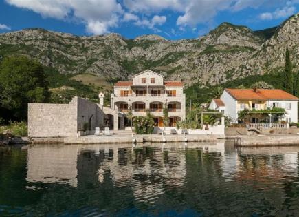 House for 3 850 000 euro in Risan, Montenegro