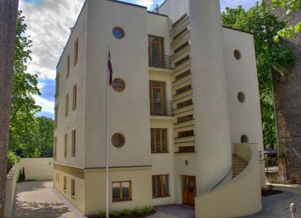 Mietshaus für 1 250 000 euro in Riga, Lettland