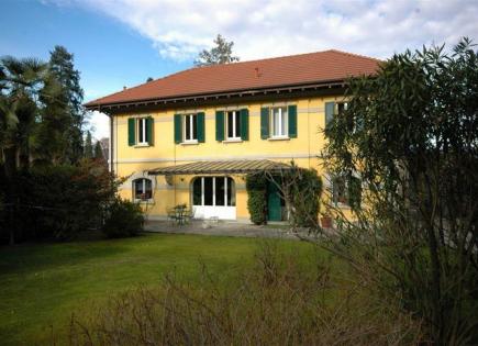 House for 900 000 euro in province of Verbano-Cusio-Ossola, Italy