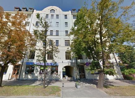 Commercial apartment building for 3 100 000 euro in Riga, Latvia