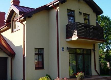 House for 450 000 euro in Melluzi, Latvia