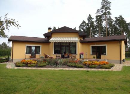 Casa para 450 000 euro en Distrito de Riga, Letonia