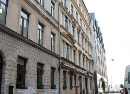 Commercial apartment building for 3 500 000 euro in Riga, Latvia