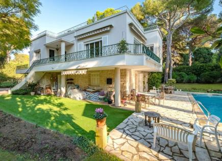 Villa for 4 600 000 euro in Saint-Jean-Cap-Ferrat, France
