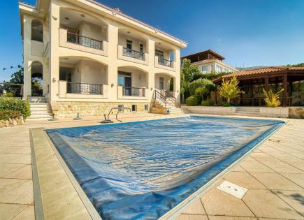 Villa for 1 500 000 euro in Paphos, Cyprus