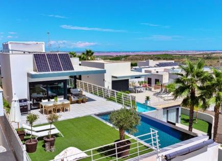 Villa for 799 900 euro in San Miguel de Salinas, Spain
