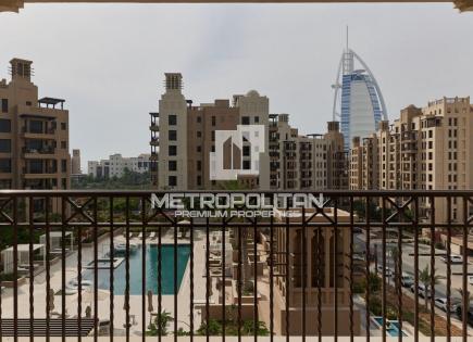 Penthouse for 4 314 941 euro in Dubai, UAE