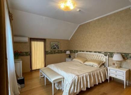 House for 450 000 euro in Melluzi, Latvia