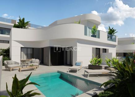 Villa for 405 000 euro in Torrevieja, Spain