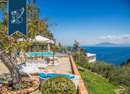 Villa in Capri, Italy (price on request)