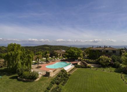 Manor for 6 700 000 euro in Siena, Italy