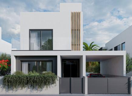 House for 700 000 euro in Paphos, Cyprus