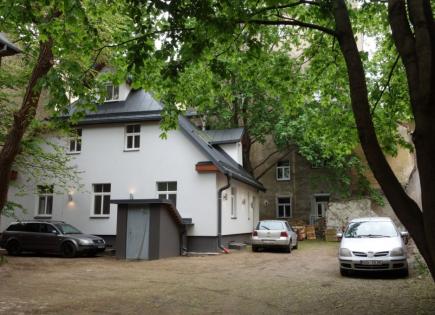 Commercial apartment building for 670 000 euro in Riga, Latvia