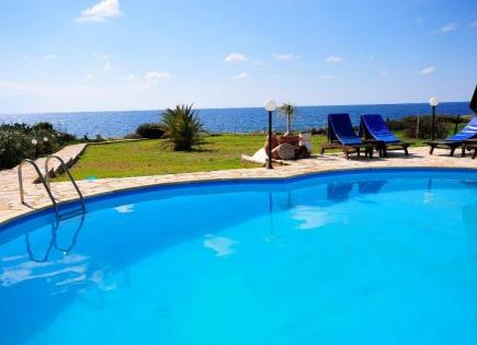 Villa for 3 500 000 euro in Paphos, Cyprus