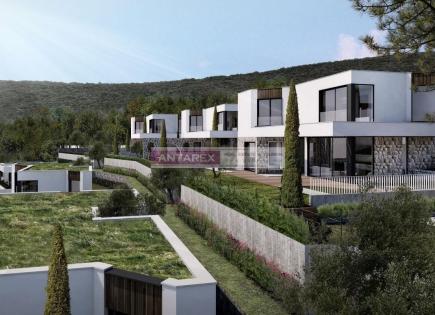 Villa for 550 000 euro in Herceg-Novi, Montenegro