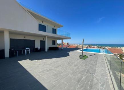 Villa for 1 680 000 euro in Torrevieja, Spain