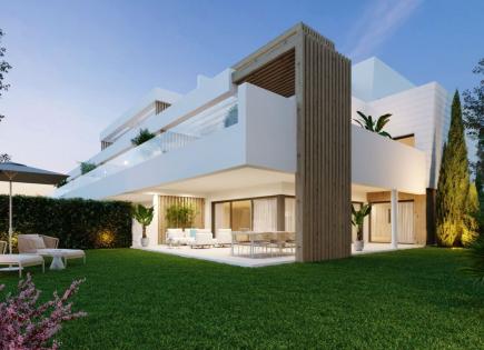 Apartment for 505 000 euro in Estepona, Spain