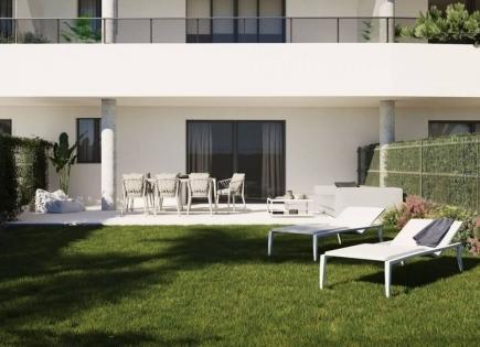 Apartment for 299 000 euro in Estepona, Spain