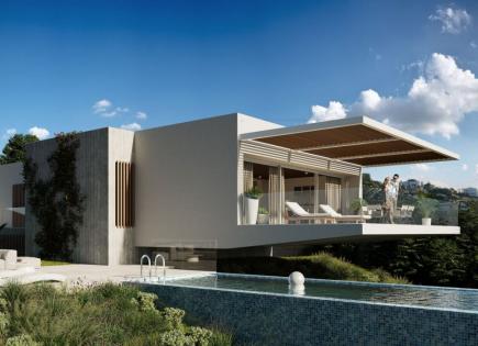 Villa for 950 000 euro in Estepona, Spain