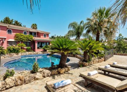 Villa for 3 775 000 euro in Marbella, Spain