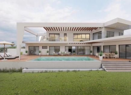 Villa for 2 150 000 euro in Mijas, Spain