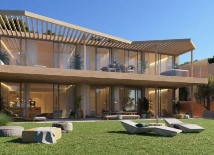 Apartment for 1 350 000 euro in Fuengirola, Spain