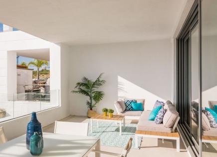 Apartment for 520 000 euro in Estepona, Spain