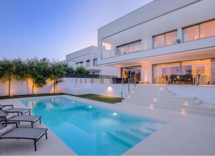 Villa for 2 800 000 euro in San Pedro de Alcantara, Spain