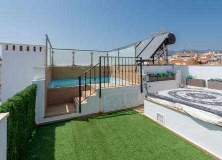 Townhouse for 875 000 euro in Estepona, Spain