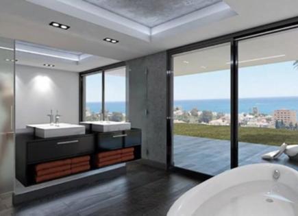 Villa for 1 650 000 euro in Benalmadena, Spain