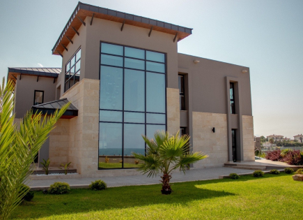 Villa for 1 350 000 euro in Esentepe, Cyprus