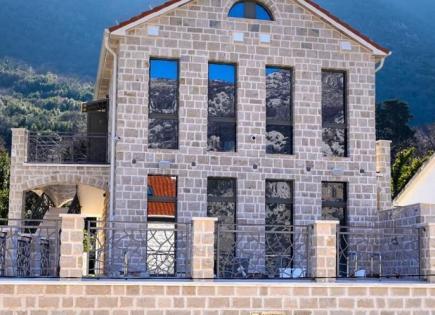 Hotel for 2 800 000 euro in Kotor, Montenegro