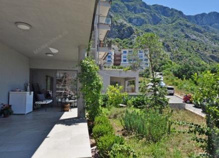Wohnung für 430 000 euro in Kotor, Montenegro
