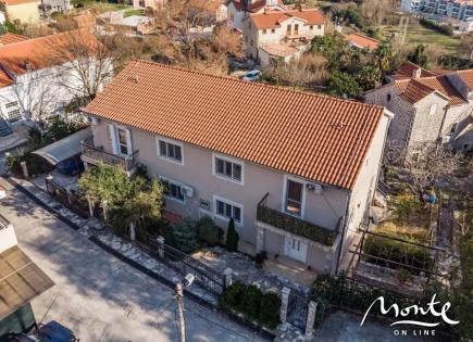 Casa para 450 000 euro en Kotor, Montenegro